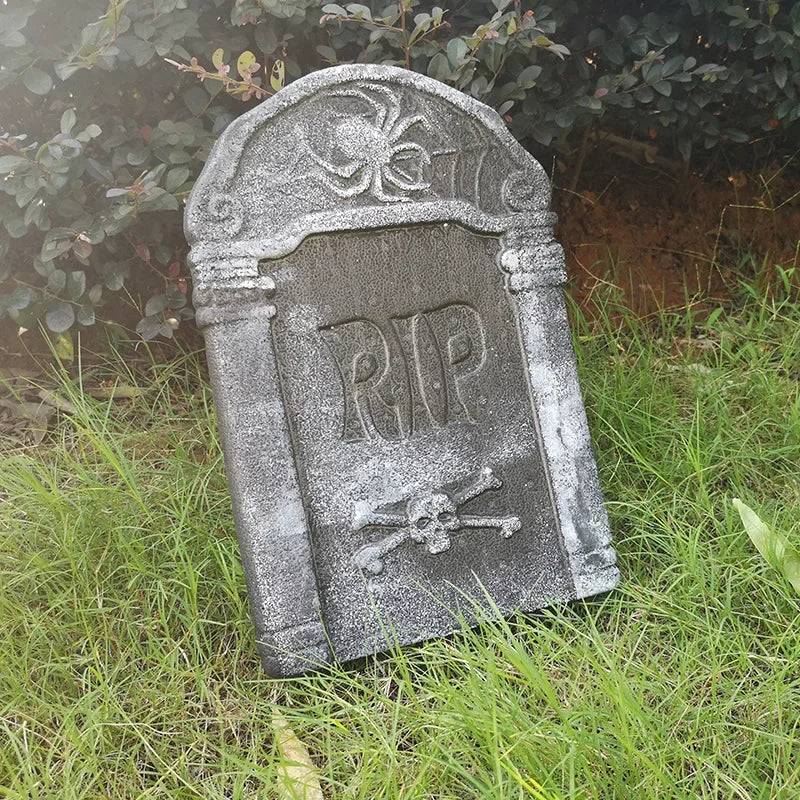 "GraveMarker™ RIP Tombstone Set (4pcs)